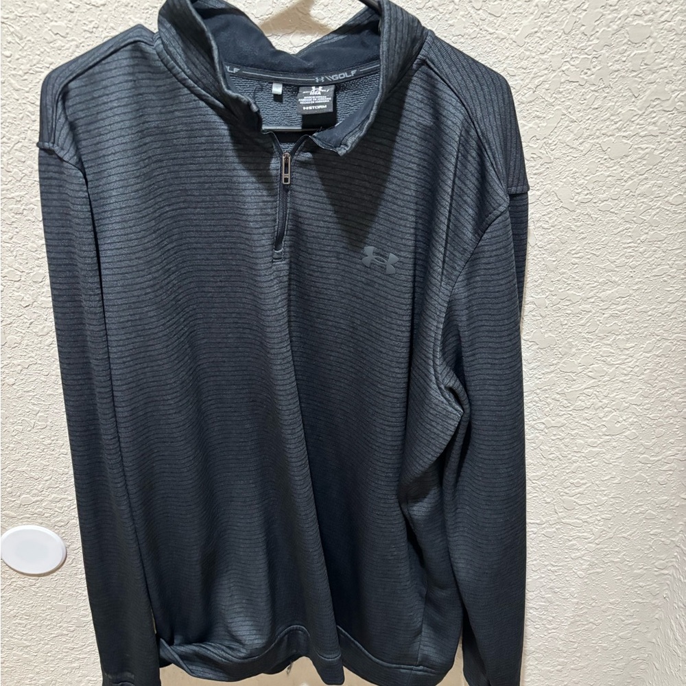 Under Armour Men's Black Quarterzip